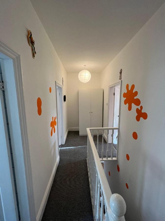 Villa Nickelodeon House Great For Kids Blackpool Exterior foto