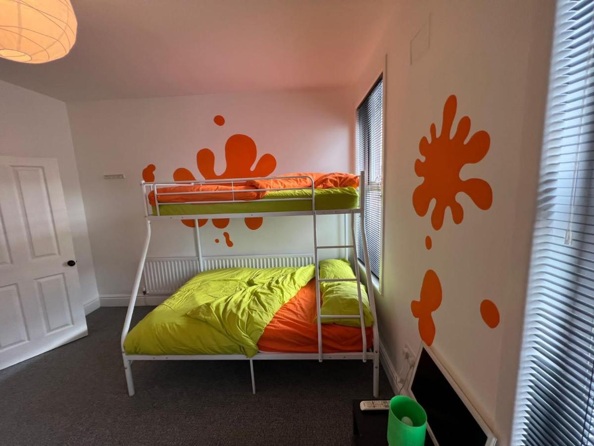 Villa Nickelodeon House Great For Kids Blackpool Exterior foto