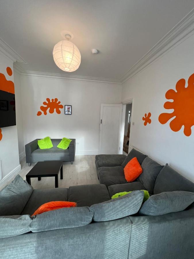 Villa Nickelodeon House Great For Kids Blackpool Exterior foto