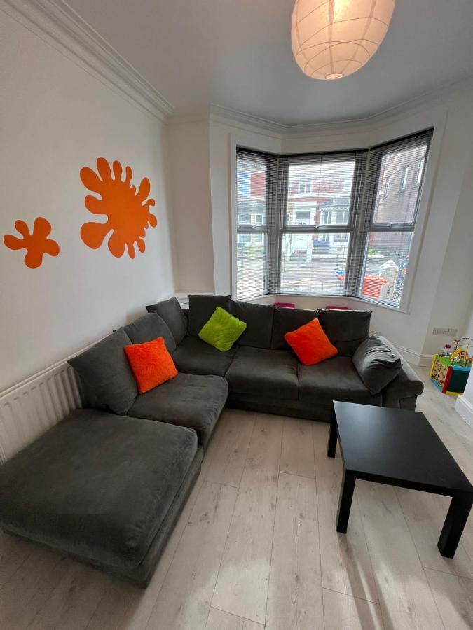 Villa Nickelodeon House Great For Kids Blackpool Exterior foto